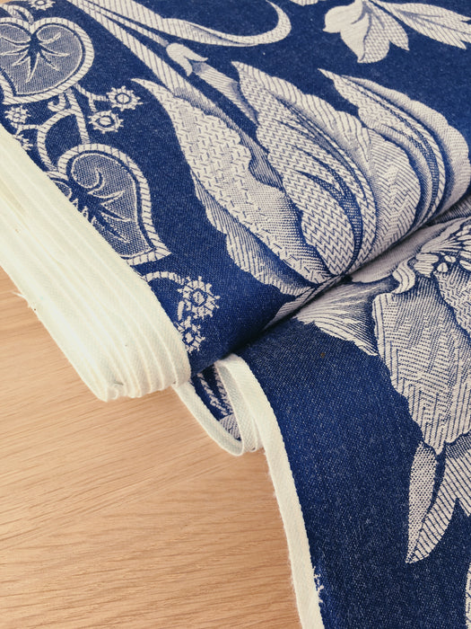 Ticking with blue flowers. Unused. Spain c.1950 - 4 meters