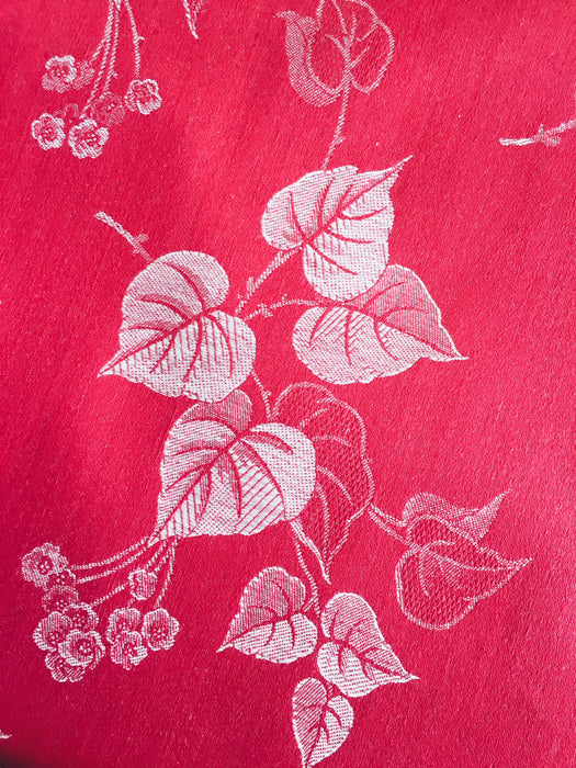 Red ticking with a leaves motif. Unused. Spain c.1950 - 1.87 meters