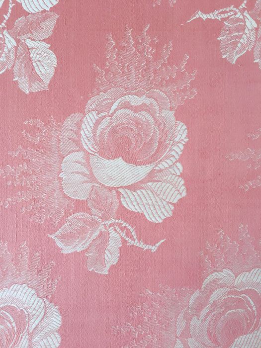 Ticking with big flowers in pale pink. Unused. Spain c.1950 - 3.5 meters