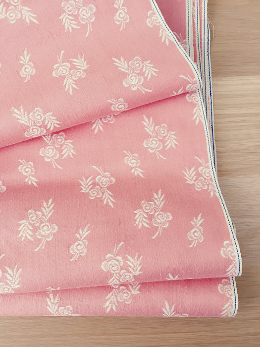 Pale pink ticking with small floral pattern. Unused. Spain c.1950 - 2.5 meters