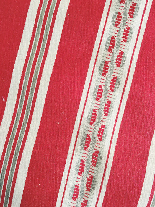 Cheerful striped ticking in red and white. Unused. Spain - c.1950 - 1.6 meters