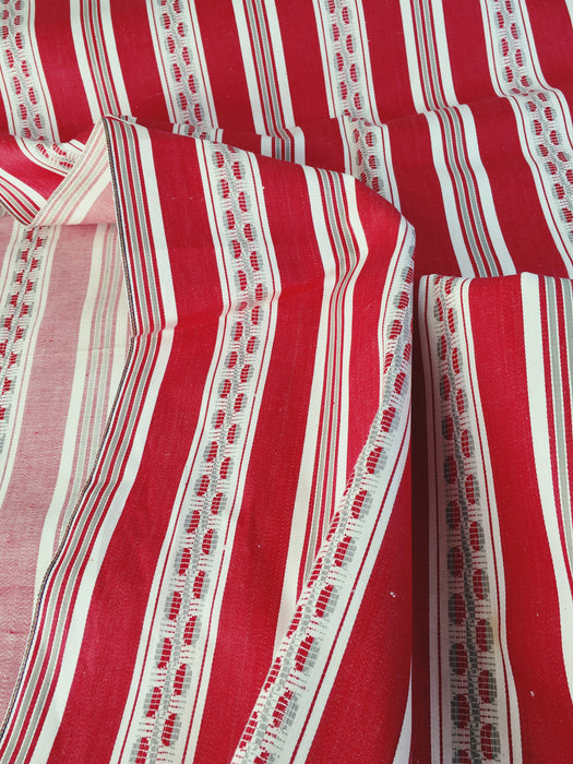 Cheerful striped ticking in red and white. Unused. Spain - c.1950 - Per meter (10 m avail.)
