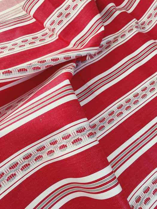 Cheerful striped ticking in red and white. Unused. Spain - c.1950 - 1.6 meters