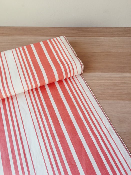Striped ticking in salmon red and white. Unused. Spain c.1950 - 5.8 meters