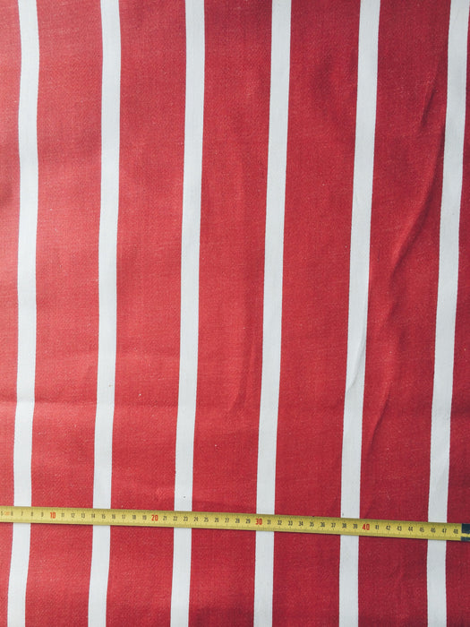 Warm red and white striped ticking. Unused. Spain c.1950 - 4.25 meters