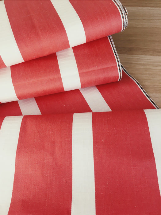 White and red wide stripes ticking. Unused. Spain around 1950 - 3.75 meters