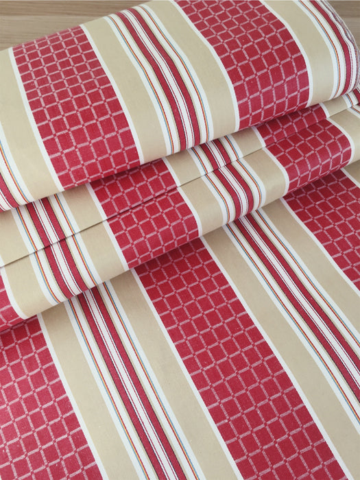 Stripes and checks in strong red and beige. Unused. Spain around 1950 - 4.2 meters