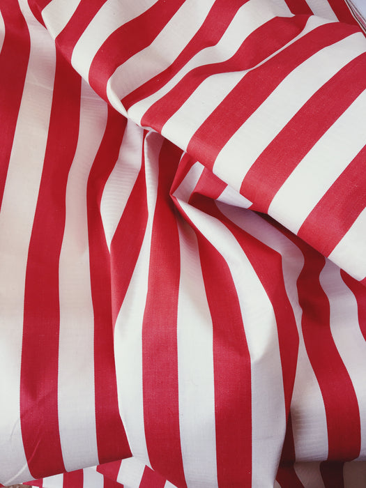 White and red wide stripes ticking. Unused. Spain around 1950 - Per meter (11 m avail.)