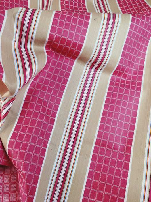 Stripes and checks in magenta pink and beige. Unused. Spain around 1950 - 1 meter