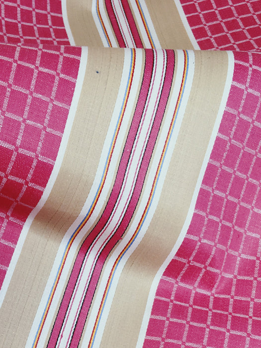 Stripes and checks in magenta pink and beige. Unused. Spain around 1950 - 1 meter