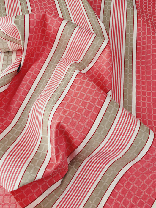 Stripes and checks in cherry pink and beige. Unused. Spain around 1950 - 8.4 meters