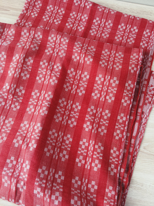 Handwoven checked ticking in red and white. Very rare. Spain. Early 1900s - 92×220 cm