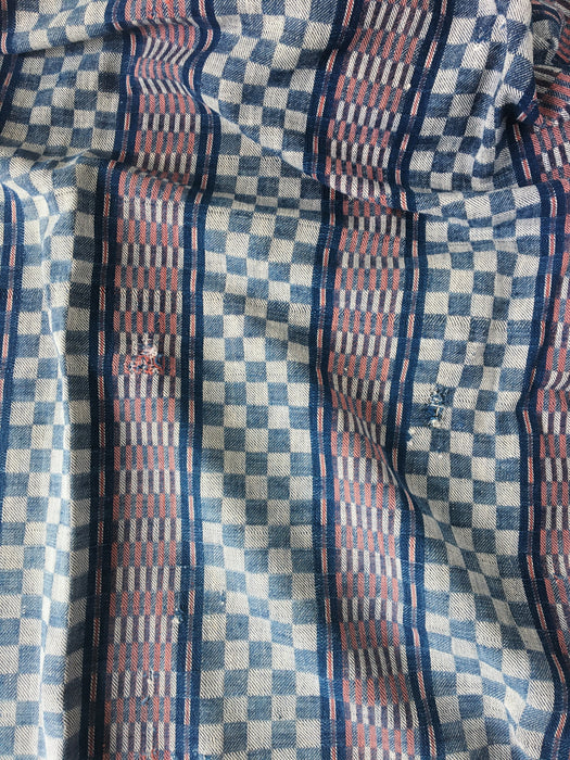 Handwoven checked ticking in dark blue. Very rare. Spain. Early 1900s - 120×188 cm