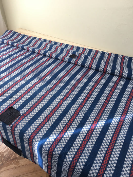 Handwoven checked ticking in blue and red. Very rare. Spain. Early 1900s - Lot of 2 pieces