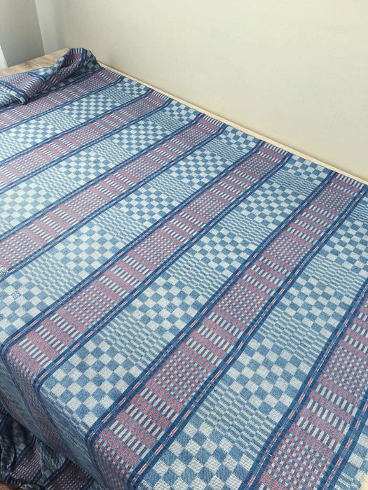 Handwoven blue, white and red checked ticking. Very rare. Spain. Early 1900s - Lot of 3 pieces