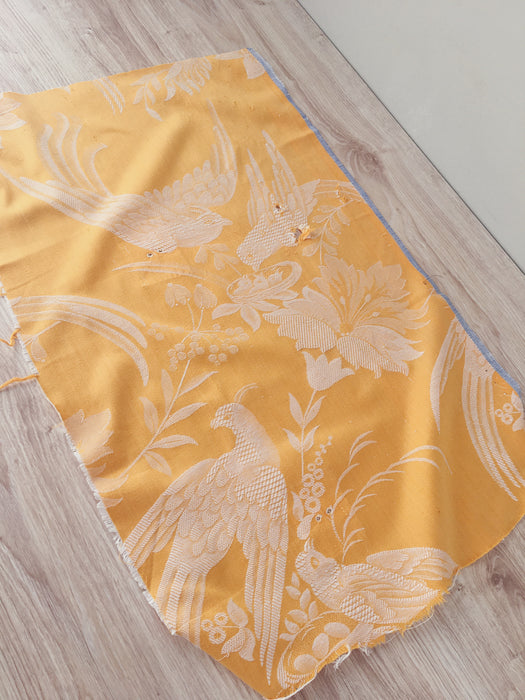 Golden yellow birds ticking. Spain c.1930 - Lot of 2 pieces