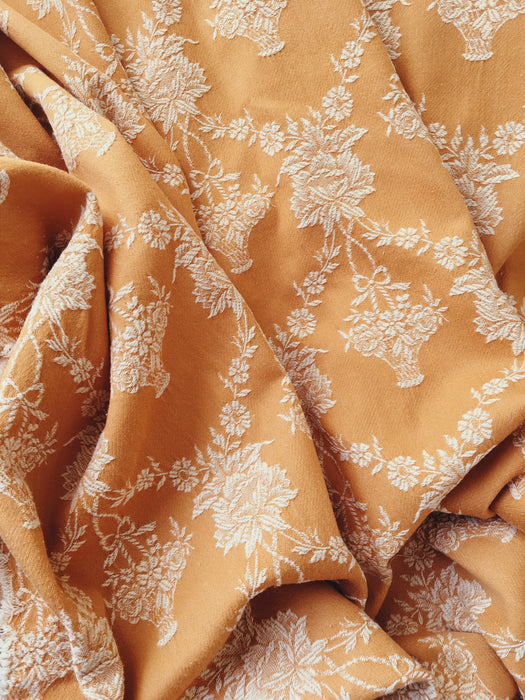 Earth yellow ticking with small flower baskets. Spain c.1950 - Lot of 3 pieces