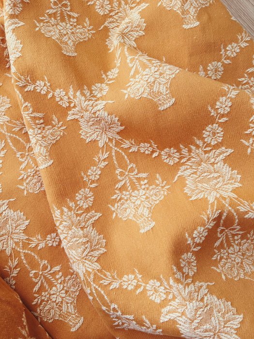 Earth yellow ticking with small flower baskets. Spain c.1950 - Lot of 3 pieces