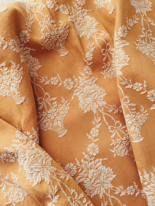 Earth yellow ticking with small flower baskets. Spain c.1950 - Lot of 3 pieces