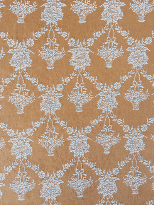 Earth yellow ticking with small flower baskets. Spain c.1950 - Lot of 3 pieces