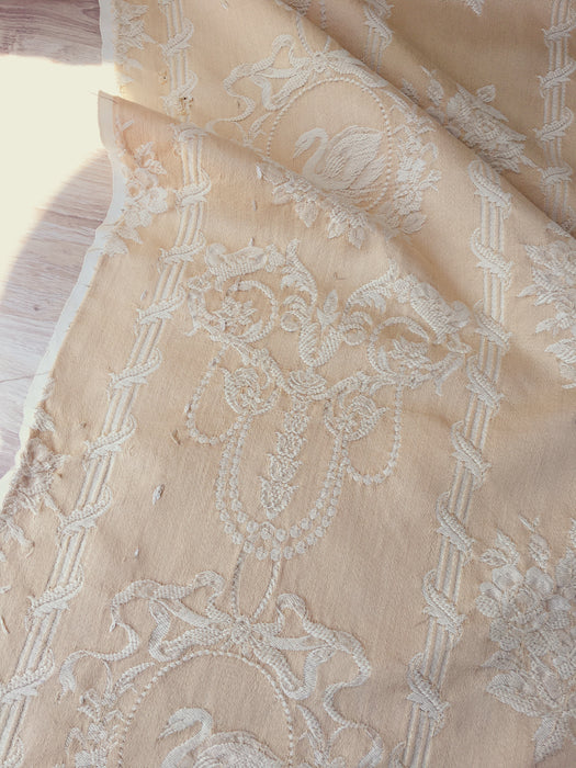 Light yellow ticking with swans. Spain c.1950 - 130×150 cm