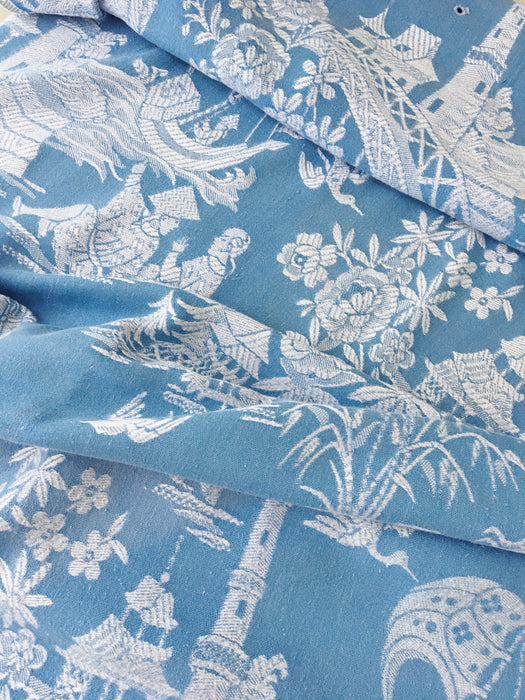 Chinoiserie ticking in light blue. Spain c.1950 - 152×160 cm