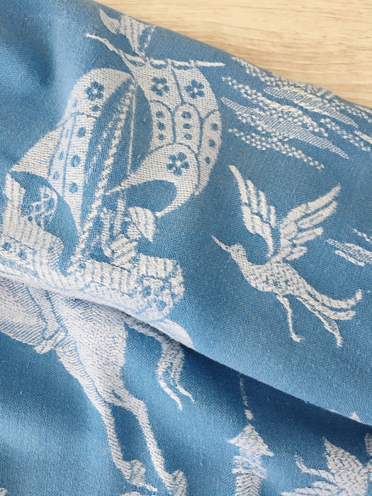 Chinoiserie ticking in light blue. Spain c.1950 - 152×160 cm