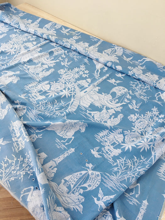 Chinoiserie ticking in light blue. Spain c.1950 - 152×160 cm