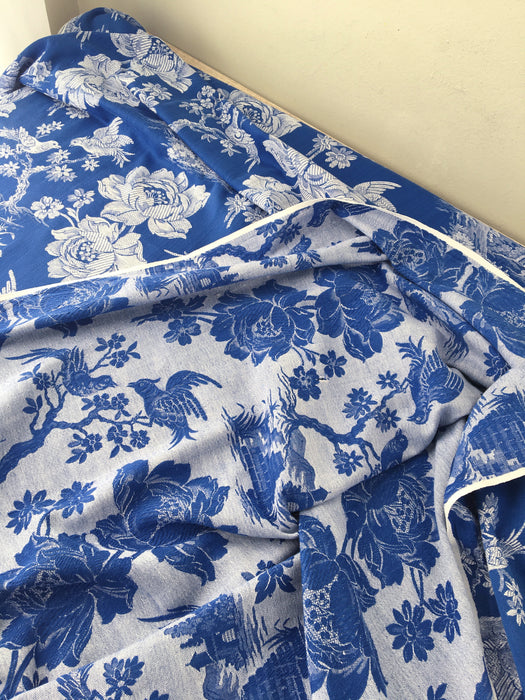 Cobalt blue ticking with birds talking. Spain c.1940 - 135×300 cm