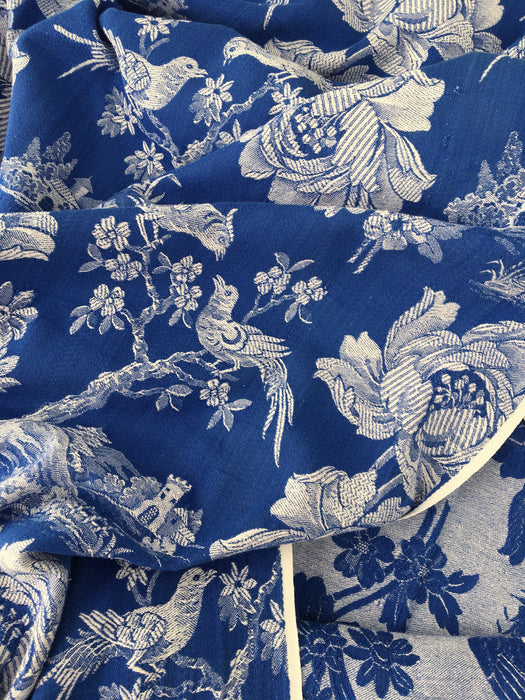 Cobalt blue ticking with birds talking. Spain c.1940 - 135×300 cm