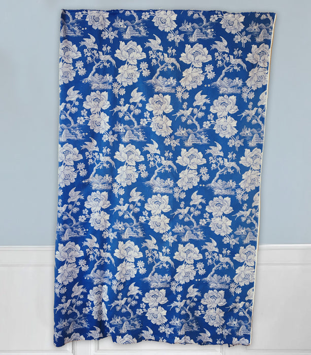 Cobalt blue ticking with birds talking. Spain c.1940 - 135×300 cm