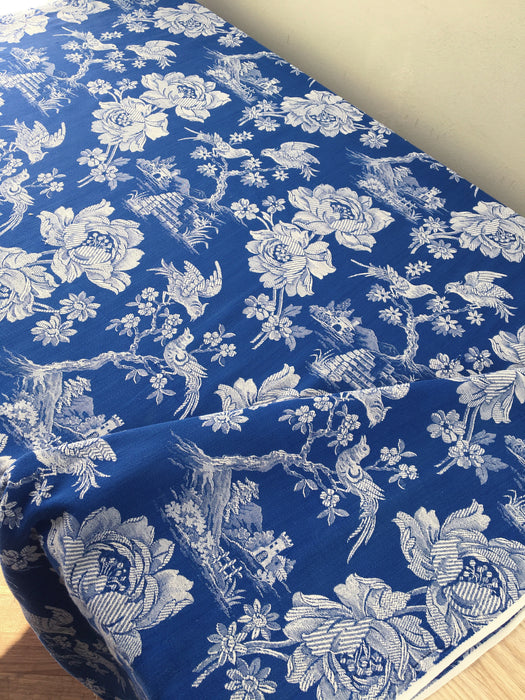 Cobalt blue ticking with birds talking. Spain c.1940 - 135×300 cm