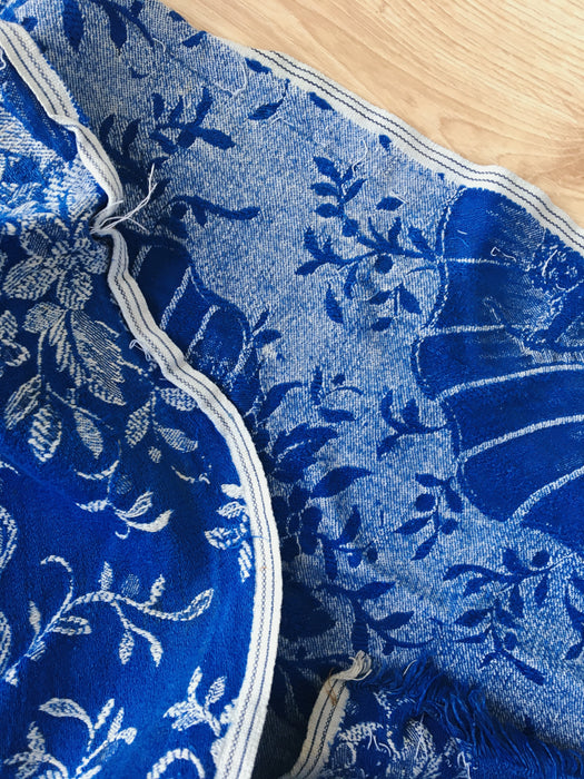 Cobalt blue ticking with cute cupids. Spain c.1940 - 55×141 cm