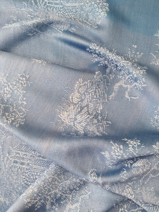 Chinoiserie ticking in sky blue. Spain c.1950 - 77×160 cm
