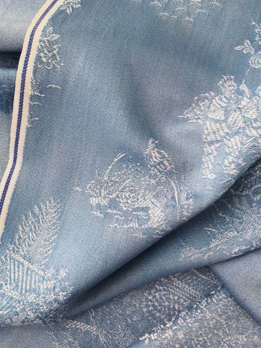 Chinoiserie ticking in sky blue. Spain c.1950 - 77×160 cm