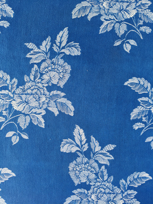 Blue cobalt ticking with clusters of flowers. Spain c.1950 - 100×84 cm