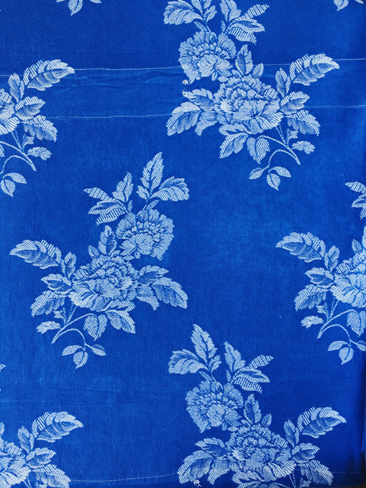 Blue cobalt ticking with clusters of flowers. Spain c.1950 - Lot of 4 pieces