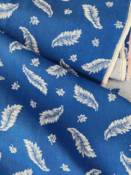 Ticking with white leaves on blue. Spain c.1950 - 145×374 cm