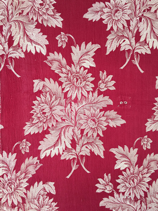 Burgundy ticking with chrysanthemums. Spain c.1930 - Lot of 2 pieces