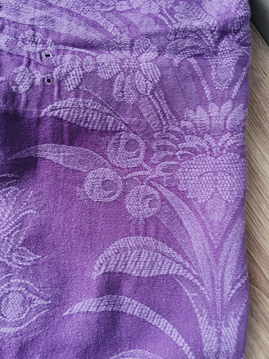 Large peacock in lilac ticking. Spain c.1930 - 154×180 cm