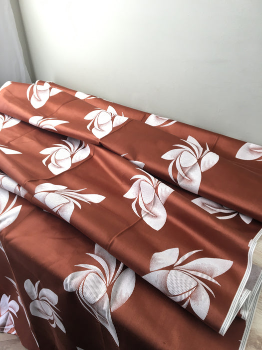 Brown magnolias ticking. Spain c.1940 - 122 cm × 4.2 meters