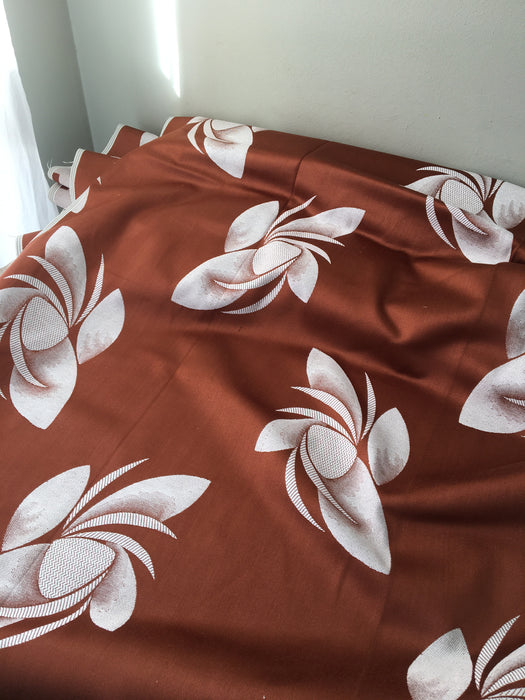 Brown magnolias ticking. Spain c.1940 - 122 cm × 4.2 meters