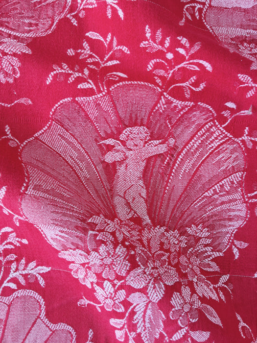 Red ticking with cute cupids. Spain c.1940 - 112×132 cm