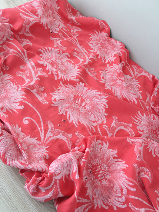 Chrysanthemums in red ticking. Spain c.1950 - 50×104 cm 