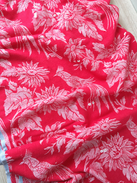 Red ticking with exotic birds. Spain c.1950 - 110×125 cm