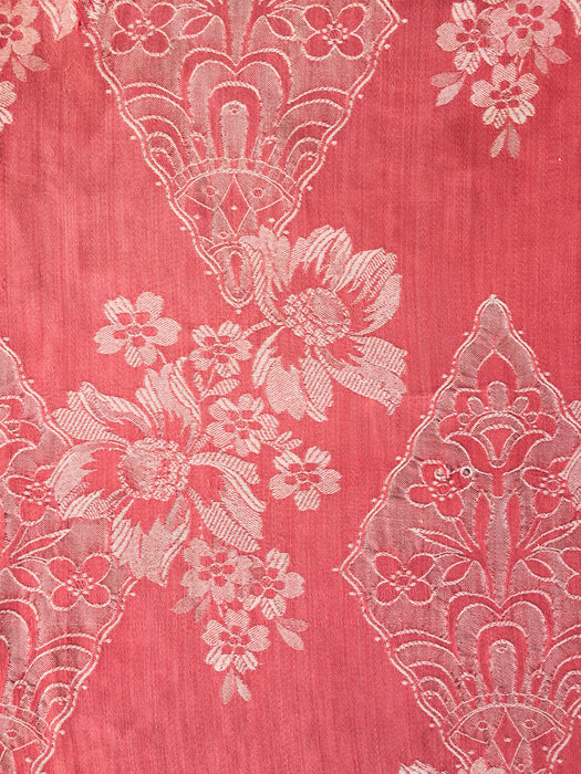 Large flowers in red ticking. Spain c.1940 - 66×142 cm