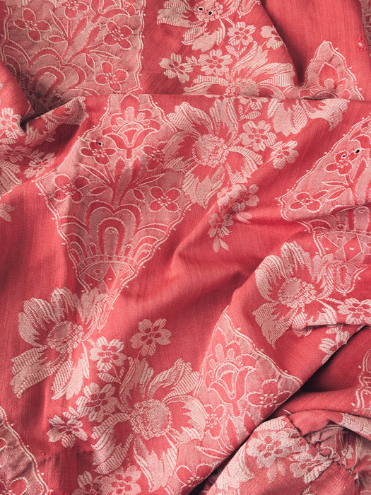 Large flowers in red ticking. Spain c.1940 - 66×142 cm