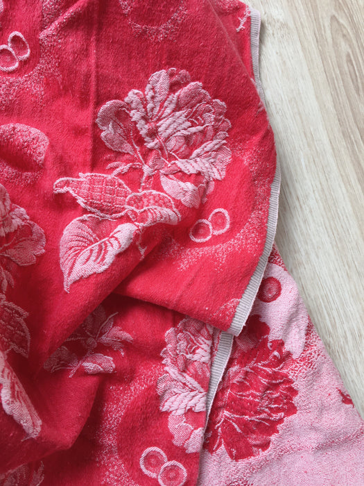 White roses in red ticking. Spain c.1950 - Lot of 3 pieces