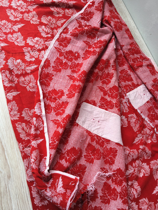 Brick red ticking with vine leaves. Spain c.1950 - Lot of 2 pieces