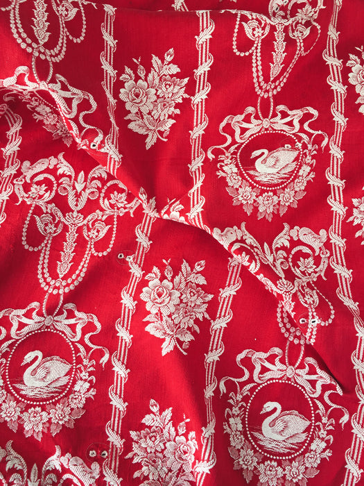 Swans and flowers in red ticking. Spain c.1960 - Lot of 2 pieces